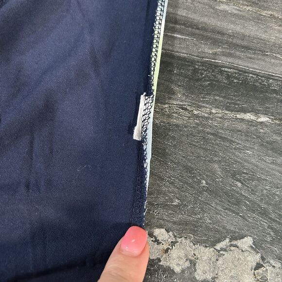 Chicos Womens Tunic Top 2 Psychedelic Colidescope Breathable Lightweight Modest - Picture 7 of 10